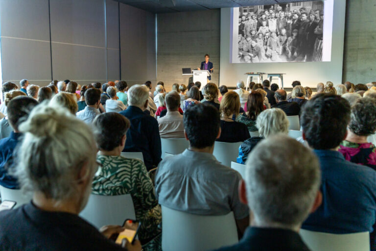 Touring exhibition: “The Nazis didn’t just disappear”